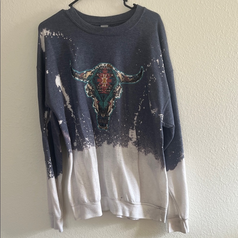 Graphic Bull Skull Men's Sweater - Black and White